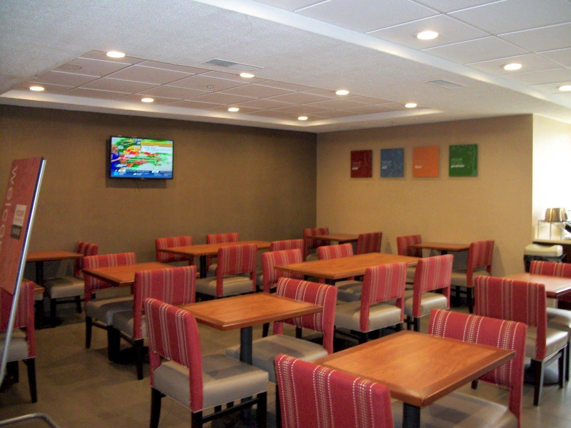 Comfort Suites Dover Exterior foto